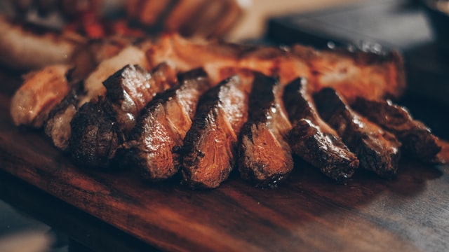 Steak_emerson-vieira-cpkPJ-U9eUM-unsplash