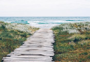 Strandweg_aleksandra-boguslawska-509-unsplash