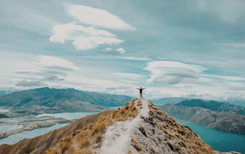 The_Track_paula-may-540833-unsplash