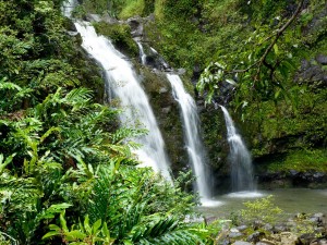 waterfall-hawaii